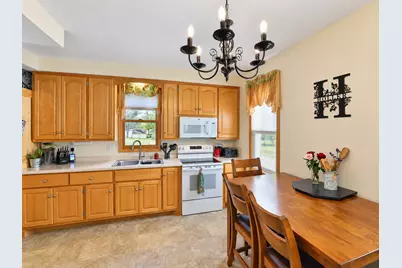 709 Lindbergh Drive S, Little Falls, MN 56345 - Photo 6