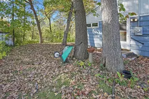 8015 Plymouth Ave N, Golden Valley, MN 55427 - Photo 36