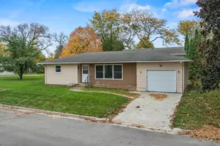 122 W George St, Ivanhoe, MN 56142 - Photo 1