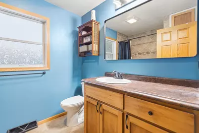303 E Lyon Street, Marshall, MN 56258 - Photo 22