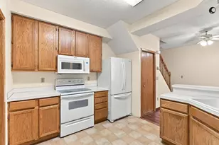 2255 Ranchview Ln N, Plymouth, MN 55447 - Photo 10