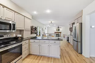 12846 Hialeah Path, Apple Valley, MN 55124 - Photo 18