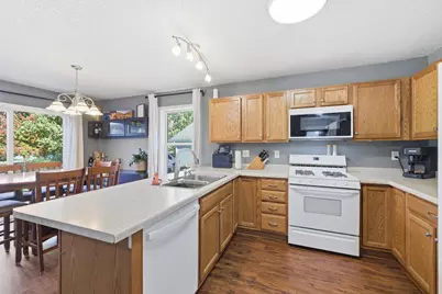 605 Bassford Street, Saint Peter, MN 56082 - Photo 6