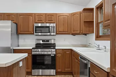 913 Jonathan Lane, La Crescent, MN 55947 - Photo 2