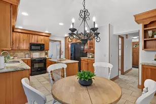 8906 138th Street Ct, Apple Valley, MN 55124 - Photo 14