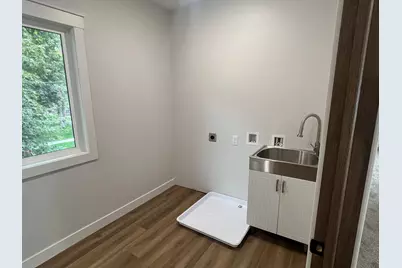 627 W Fountain Street, Albert Lea, MN 56007 - Photo 32