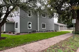 627 W Fountain St, Albert Lea, MN 56007 - Photo 4