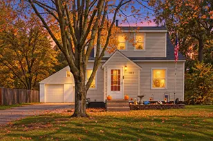 1103 6th St NW, Faribault, MN 55021 - Photo 1