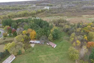 344 NE 1st St, Belle Plaine, MN 56011 - Photo 40