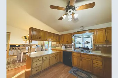 886 Iroquois Avenue, Saint Paul, MN 55119 - Photo 4