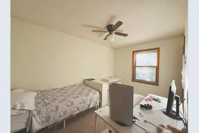 886 Iroquois Avenue, Saint Paul, MN 55119 - Photo 8
