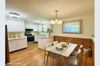 2402 Kenwood Drive SW, Willmar, MN 56201 - Photo 4