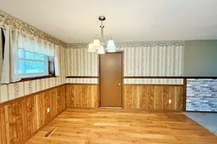2402 Kenwood Dr SW, Willmar, MN 56201 - Photo 8