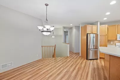 8903 Preserve Trail, Savage, MN 55378 - Photo 10