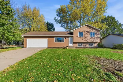 2613 Wimbledon Drive, Woodbury, MN 55125 - Photo 2