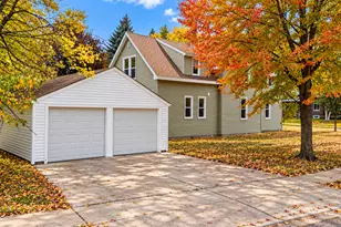 320 Augusta Ave, Willmar, MN 56201 - Photo 4