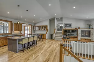 5517 Dickson Rd, Minnetonka, MN 55345 - Photo 6