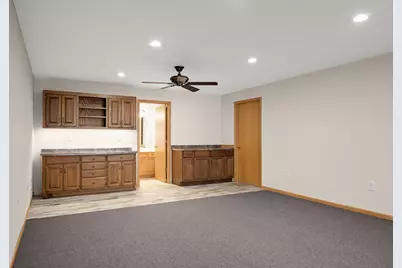 18716 Kalmar Court, Lakeville, MN 55044 - Photo 28