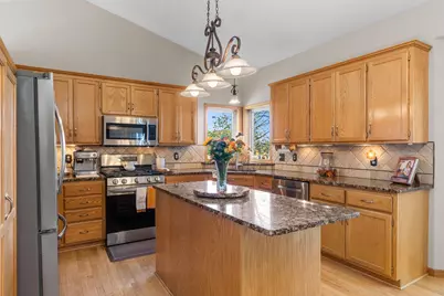 11160 Lake Point Drive, Chisago City, MN 55013 - Photo 18