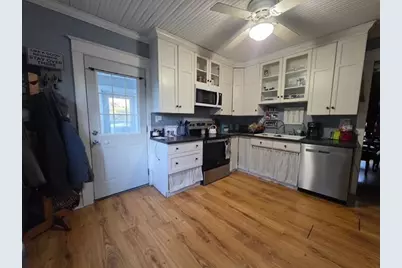 604 S Swift Avenue, Litchfield, MN 55355 - Photo 6