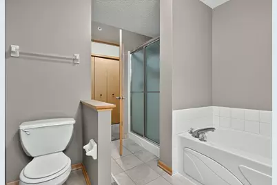 4820 Underwood Lane N #E, Plymouth, MN 55442 - Photo 10