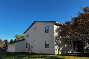 1613 Redwood Dr, Hudson, WI 54016 - Photo 26