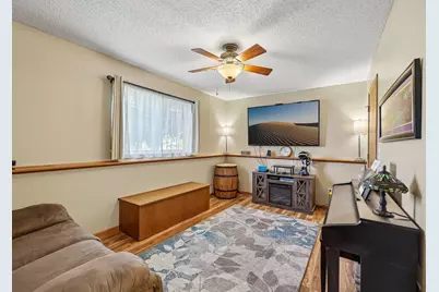 1704 Riverside Drive, Shakopee, MN 55379 - Photo 6