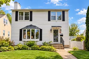 1796 Hawthorne Ave E, Saint Paul, MN 55119 - Photo 1