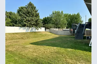 211 Florence Avenue S, Annandale, MN 55302 - Photo 16