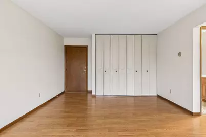 2700 Oxford Street N #140, Roseville, MN 55113 - Photo 4