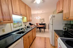 215 Barry Ave S, Wayzata, MN 55391 - Photo 6