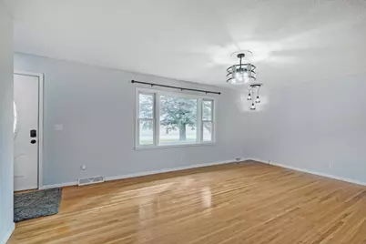 24109 Hogan Avenue, New Trier, MN 55031 - Photo 6