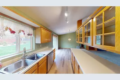 699 Osage Street E, Osakis, MN 56360 - Photo 8