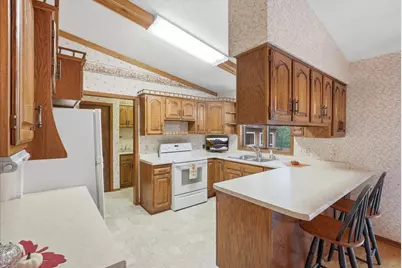 1231 Parkview Drive, New Richmond, WI 54017 - Photo 8