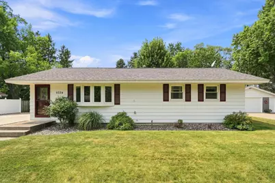 9324 10th Avenue S, Bloomington, MN 55420 - Photo 2