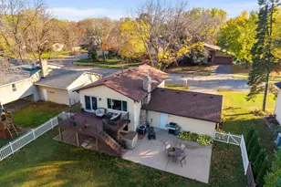 8308 W 104th St, Bloomington, MN 55438 - Photo 32
