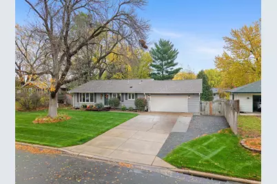 10621 Russell Avenue S, Bloomington, MN 55431 - Photo 22