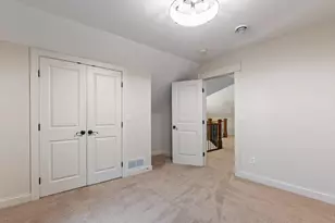 18600 Ridgewood Rd, Minnetonka, MN 55391 - Photo 44