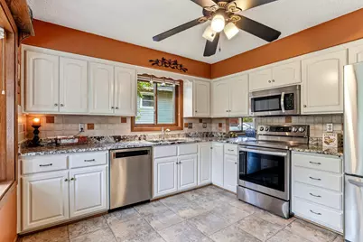 11904 Flintwood Street NW, Coon Rapids, MN 55448 - Photo 10