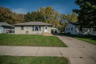 412 Oregon St, Albert Lea, MN 56007 - Photo 4