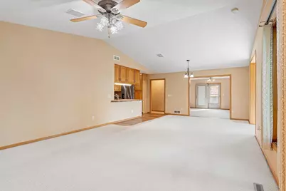 197 Prairie Lane, Janesville, MN 56048 - Photo 8