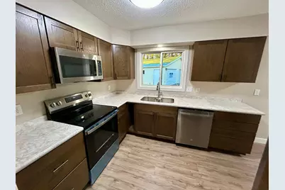 611 Evergreen Street, Thief River Falls, MN 56701 - Photo 12