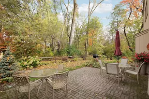 1880 Black Oaks Ln N, Plymouth, MN 55447 - Photo 30