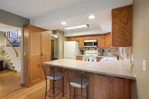 1880 Black Oaks Ln N, Plymouth, MN 55447 - Photo 8