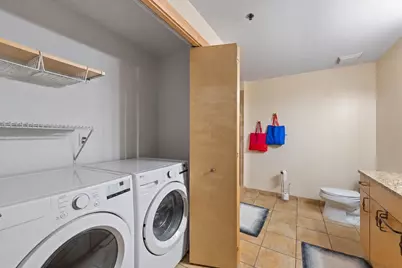 215 10th Ave S #405, Minneapolis, MN 55415 - Photo 22