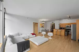 215 10th Ave S, Minneapolis, MN 55415 - Photo 8