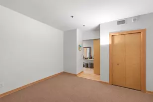 215 10th Ave S, Minneapolis, MN 55415 - Photo 26