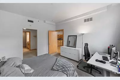 215 10th Ave S #405, Minneapolis, MN 55415 - Photo 12