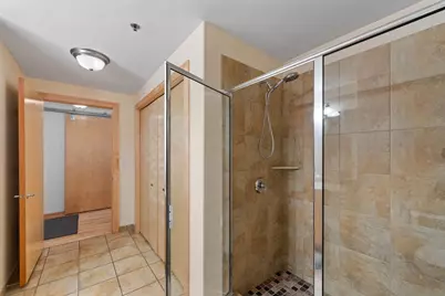 215 10th Ave S #405, Minneapolis, MN 55415 - Photo 24