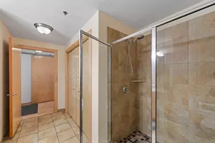 215 10th Ave S, Minneapolis, MN 55415 - Photo 24